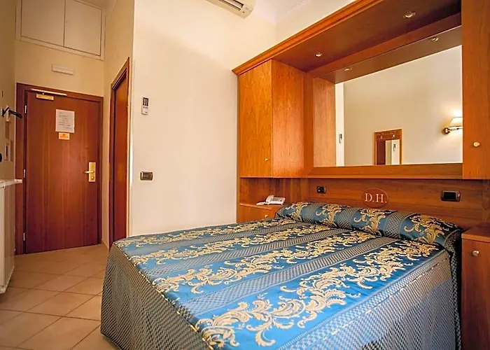 Dama Private Pensión 4*