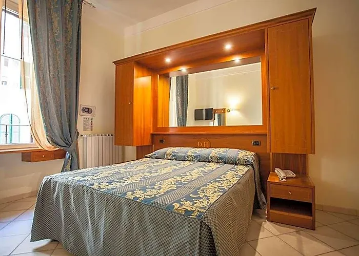 Dama Private Pensión 4*